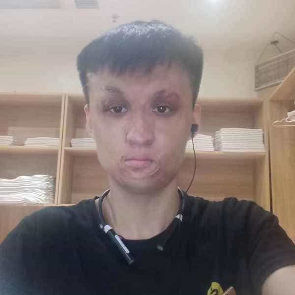 27岁岁山东单身帅哥 - 陇南吉缘网