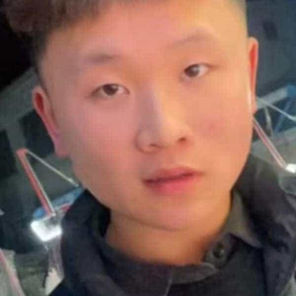 22岁岁河南单身帅哥 - 陇南吉缘网