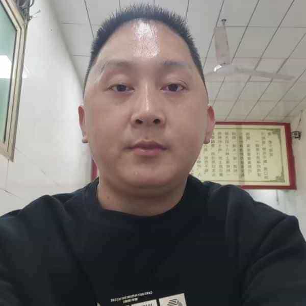 37岁岁陕西单身帅哥 - 陇南吉缘网